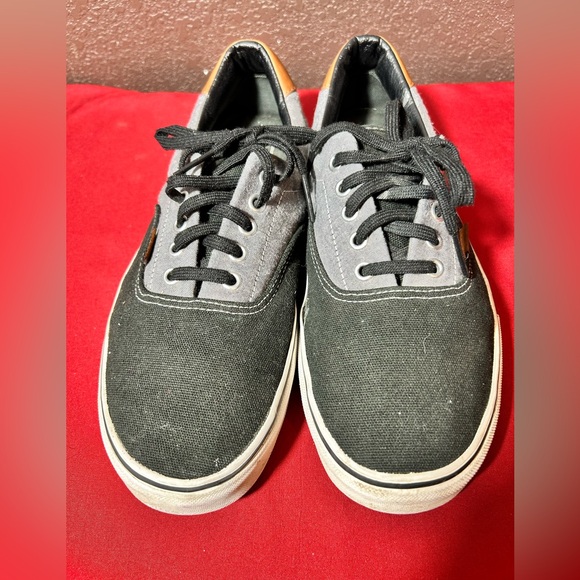 Vans Other - Vans Black and Gray Skate Sneakers with Waffle Sole